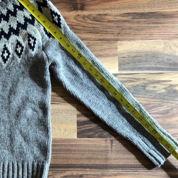 BNWT Wind River sweater - Picture 9 of 9